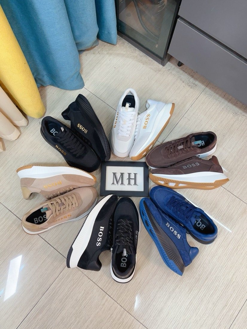 Hugo Boss Panelled Low-Top Sneakers — front